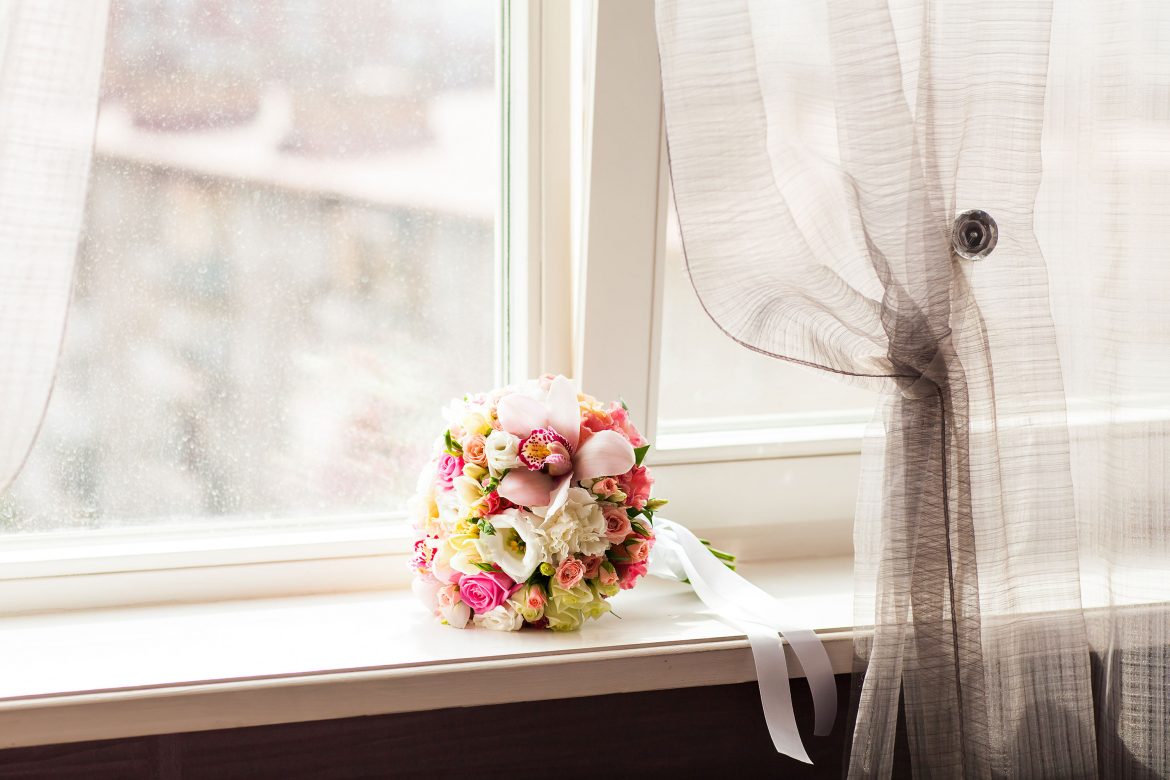 wedding-bouquet Top 5 Wedding Day Accessories