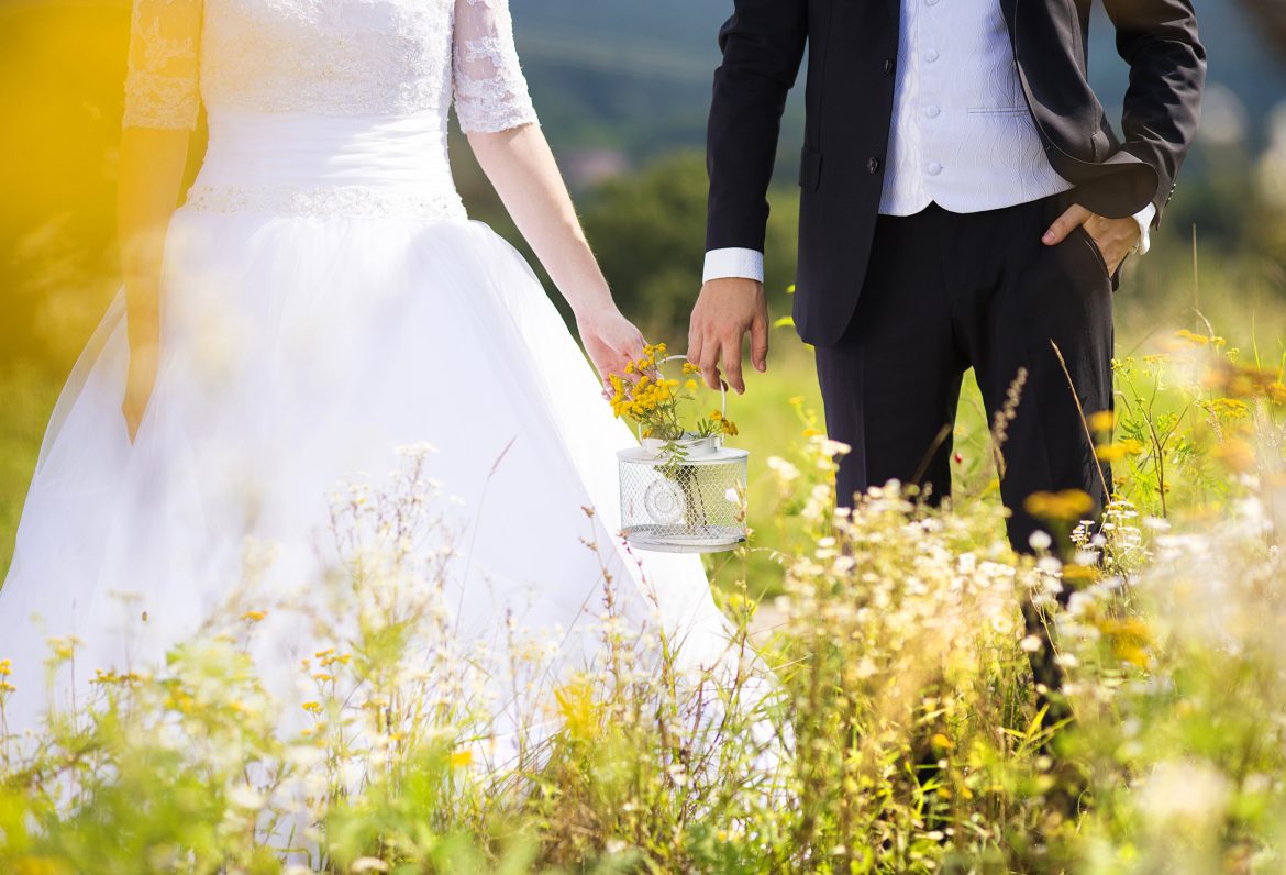 young-wedding-couple Summer Wedding Around the Corner? 4 Style Tips to Remember